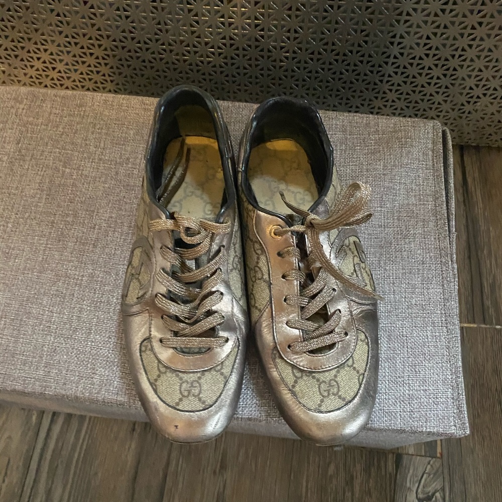 Gucci sneakers size 38 worn missing inside soles NOT GOLDEN GOOSE